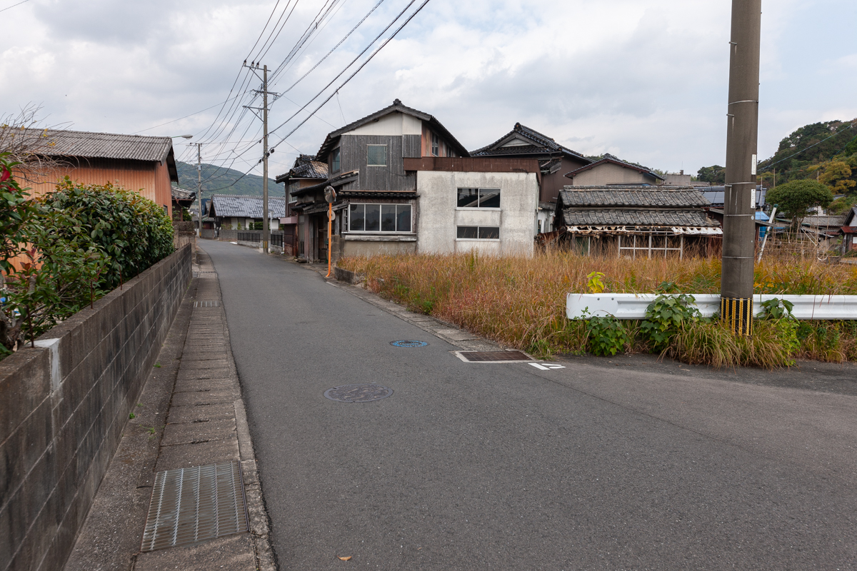 八幡町土地