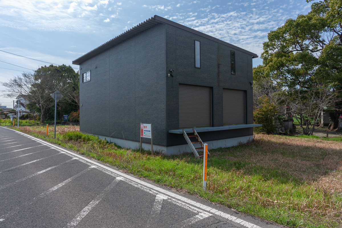 小城市牛津町乙柳土地（倉庫付き）